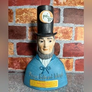 Vintage Hudsons Bay Canadian Whisky Prince Edward Island Decanter / Bottle Empty